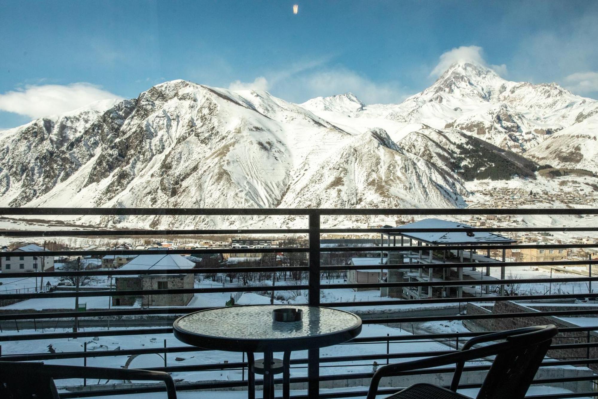 Kazbegi Hotel Grand View Exterior foto